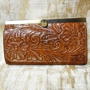 Patricia Nash Designs Cauchy Wallet Glitter Metallic